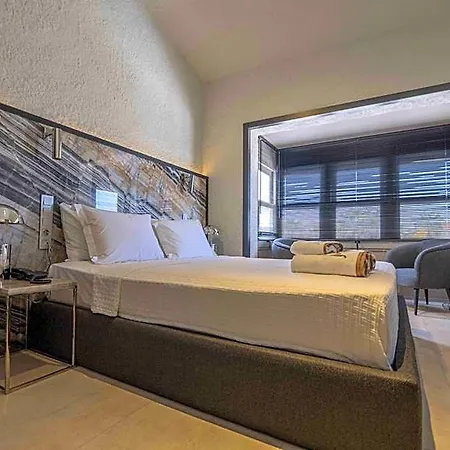Otel June Alacati Adult Only Ciftlikkoyu