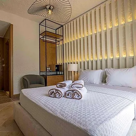 June Alacati Adult Only Szálloda
