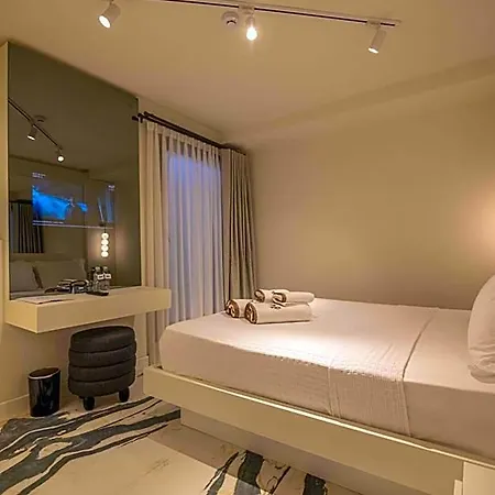 Szálloda June Alacati Adult Only Ciftlikkoyu