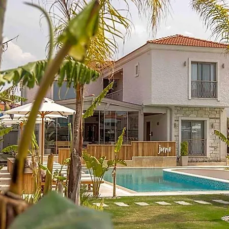 Szálloda June Alacati Adult Only